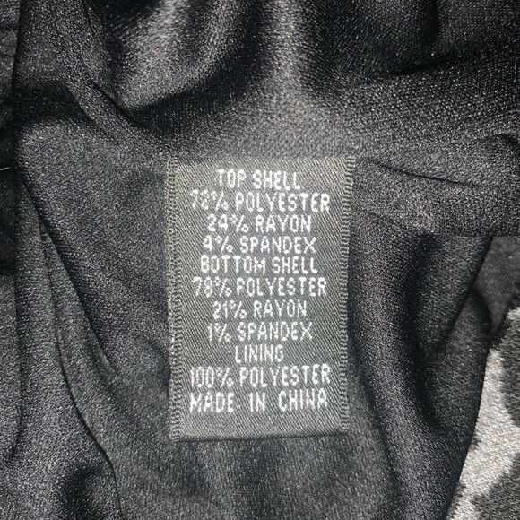 Adrianna Papell Cap Sleeve Marble Pattern Dress - Picture 9 of 10